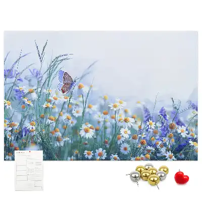 Bedruckte Korkplatte mit Schmetterling-auf-der-Wiese-Motiv