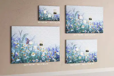 Bedruckte Korkplatte mit Schmetterling-auf-der-Wiese-Motiv