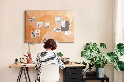 Bilder-Korktafel mit geometrischen Dreiecksformen