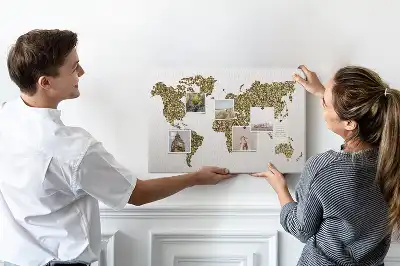 Bedruckte Korkplatte mit Weltkarte