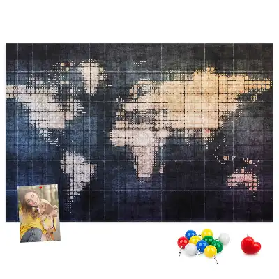 Pinnwand mit geometrischem Umriss der Welt