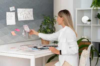 Kork-Pinnwand mit Wellenabstraktion