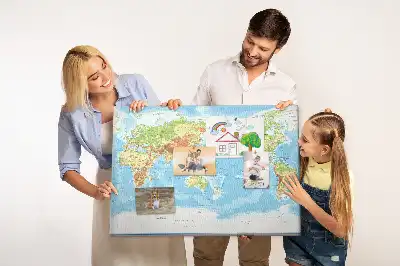 Bilder-Korktafel Physische Weltkarte