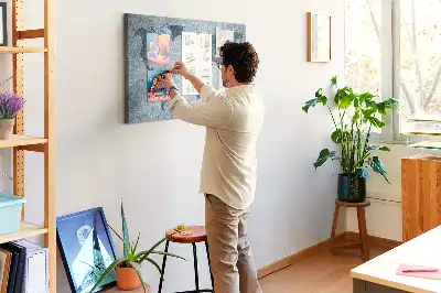 Bilder-Korktafel mit Weltkartenaufdruck