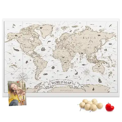 Bilder-Korktafel mit gealtertem Weltatlas-Design im Vintage-Stil