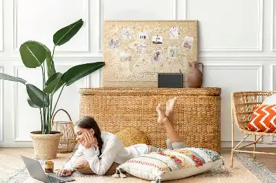 Bedruckte Korkplatte mit klassischer Retro-Weltkarte