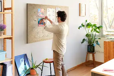 Bedruckte Korkplatte mit klassischer Retro-Weltkarte
