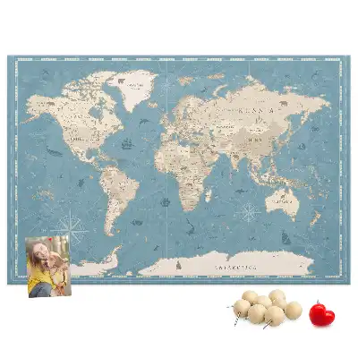 Pinnwand mit historischem Atlas Motiv