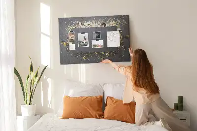 Bilder-Korktafel mit Goldkonfetti-Motiv