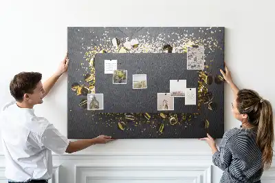 Bilder-Korktafel mit Goldkonfetti-Motiv