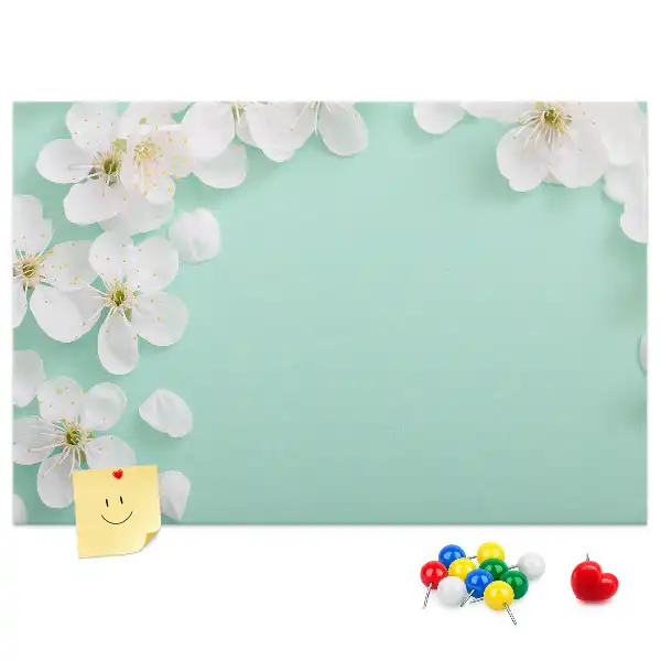 Pinnwand mit Motiv blühende Gänseblümchen