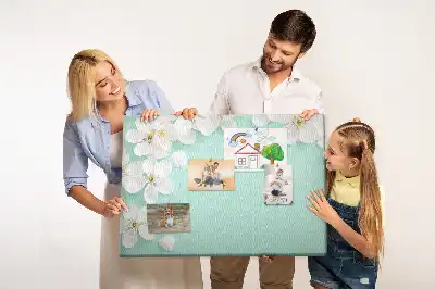 Pinnwand mit Motiv blühende Gänseblümchen