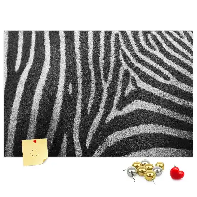 Kork-Pinnwand im Zebramuster