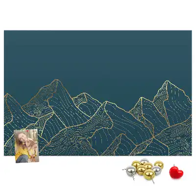Kork-Pinnwand im Bergskizzen-Design