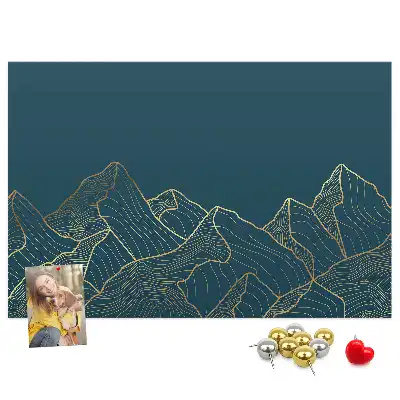 Kork-Pinnwand im Bergskizzen-Design