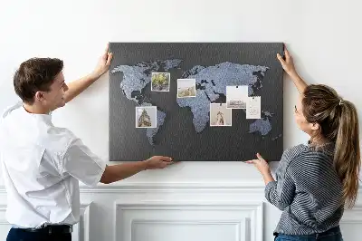 Bilder-Korktafel mit räumlichem Umriss der Kontinente