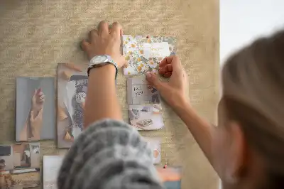 Korktafel mit Kompass-Motiv auf Leinwand