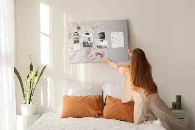Kork-Pinnwand mit Pfingstrosenblüten-Motiv