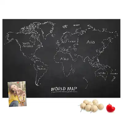Korktafel mit Weltkarten-Motiv zur Länderübersicht