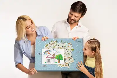 Kork-Pinnwand mit Polen-Karte und Tiermotiven