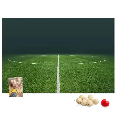 Pinnwand im Fußballplatz-Design