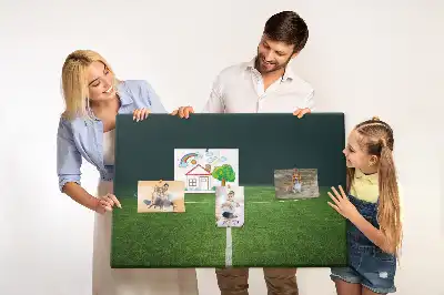 Pinnwand im Fußballplatz-Design