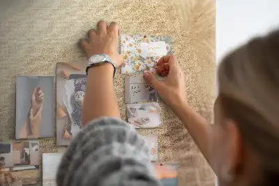 Bedruckte Korkplatte mit Palmblätter-Motiv