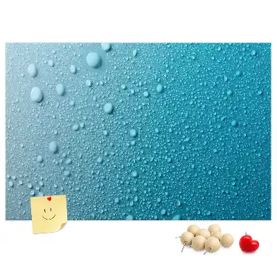 Kork-Pinnwand in Wassertropfen-Form