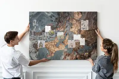 Dekorative Korkpinnwand mit Steinmaserung