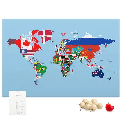 Korktafel mit Weltkarte und Länderfahnen