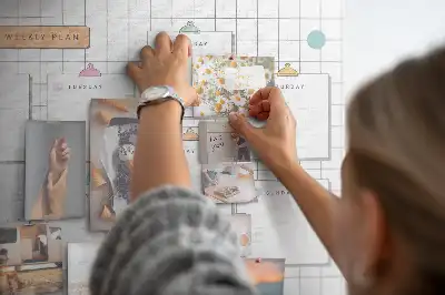Bilder-Korktafel Wochenplan
