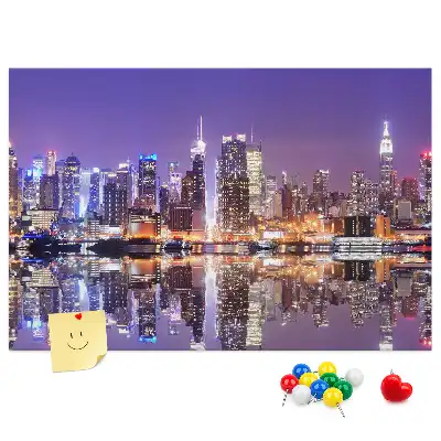 Bedruckte Korkplatte mit Motiv New York bei Nacht