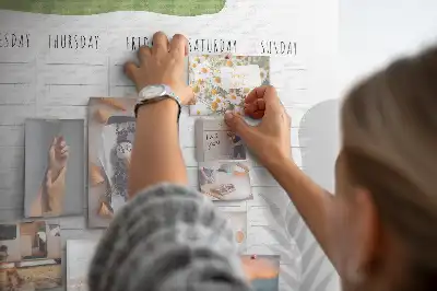 Bilder-Korktafel Sieben-Tage-Plan Aufgaben