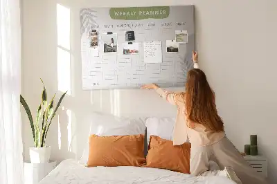 Bilder-Korktafel Sieben-Tage-Plan Aufgaben