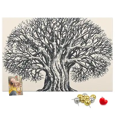 Korktafel mit dem Motiv eines majestätischen einsamen Baumes