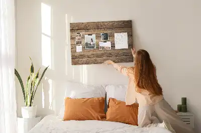 Bedruckte Korkplatte mit rustikalem Holzbrett-Motiv