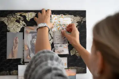 Weltkarte als Pinnwand aus Kork Dürre