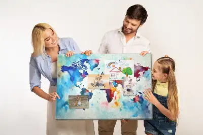 Korktafel mit Weltkarten-Motiv