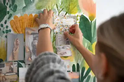 Bedruckte Korkplatte mit Aquarell-Blumenmotiv