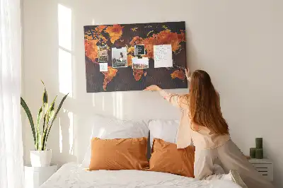 Bedruckte Weltkarte als Kork-Wandtafel