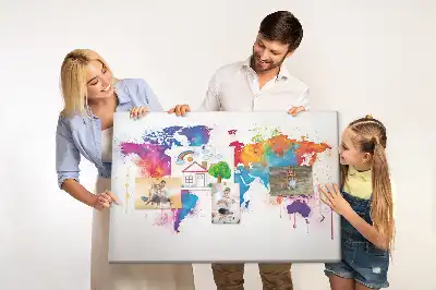 Bilder-Korktafel mit geografischer Weltkarte