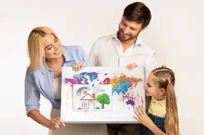 Bilder-Korktafel mit geografischer Weltkarte