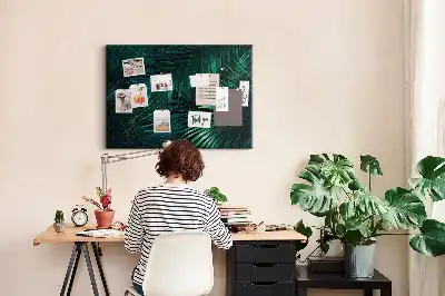 Pinnwand mit Dschungel- und Safari-Motiven