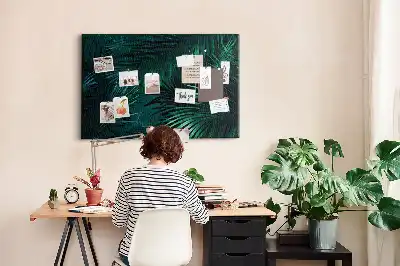 Pinnwand mit Dschungel- und Safari-Motiven