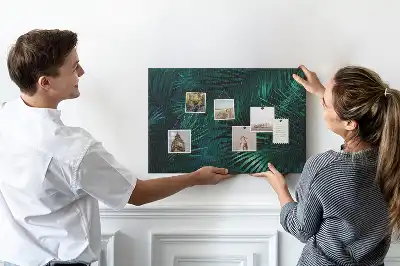 Pinnwand mit Dschungel- und Safari-Motiven