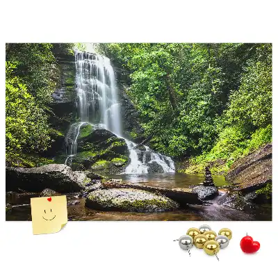 Pinnwand Wasserfall Wald