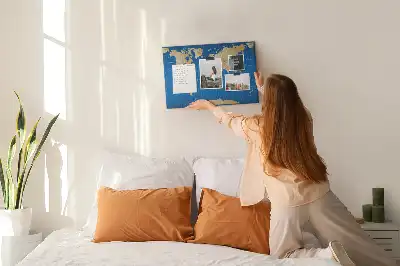 Weltkarte als Pinnwand aus Kork