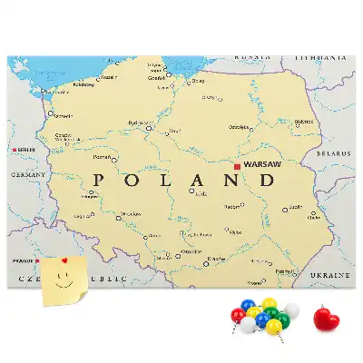 Pinnwand mit politischer Karte von Polen
