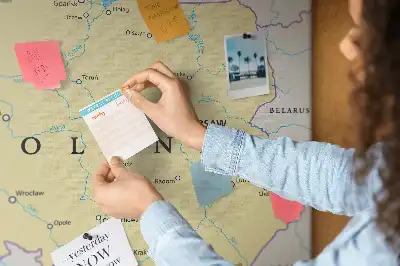 Pinnwand mit politischer Karte von Polen