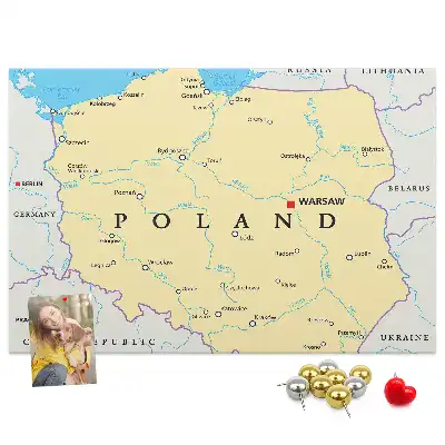 Pinnwand mit politischer Karte von Polen